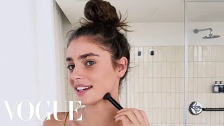 Taylor Hills 10Minute Guide to Her Fall Look  Beauty Secrets  Vogue [upl. by Neersan]